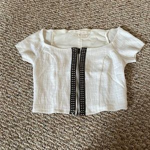 Urban Outfitters | XS | zip up crop top